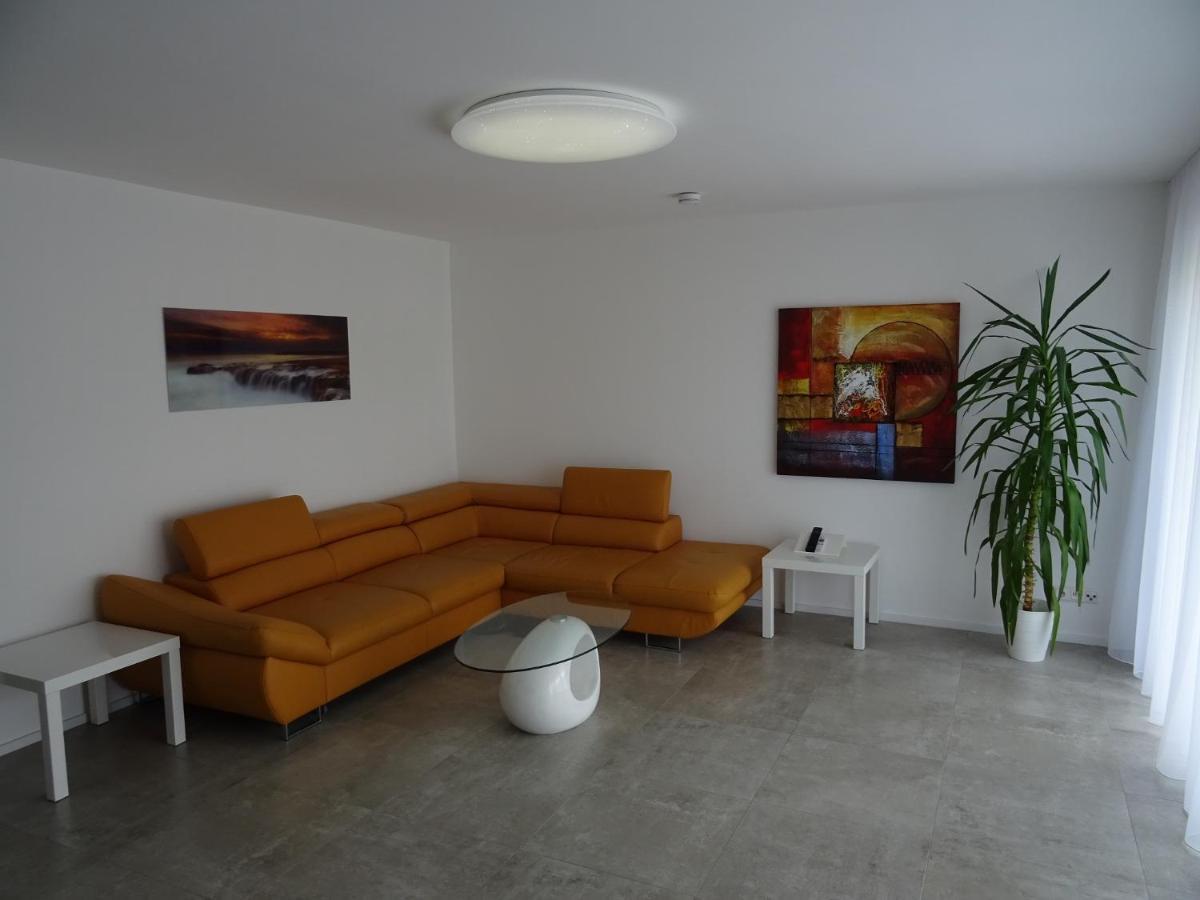 Ferienwohnung Happynes บัดนอยชตัดท์ อันแดร์ ซาเลอ ภายนอก รูปภาพ