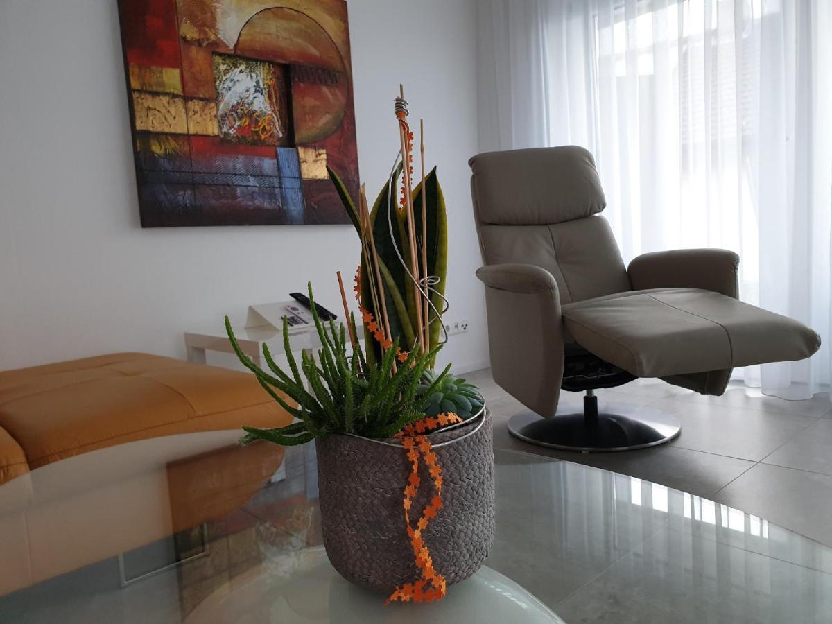 Ferienwohnung Happynes บัดนอยชตัดท์ อันแดร์ ซาเลอ ภายนอก รูปภาพ